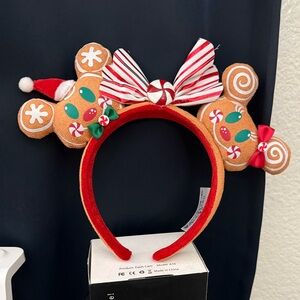 DISNEY PARKS GINGERBREAD MAN EARS NWOT